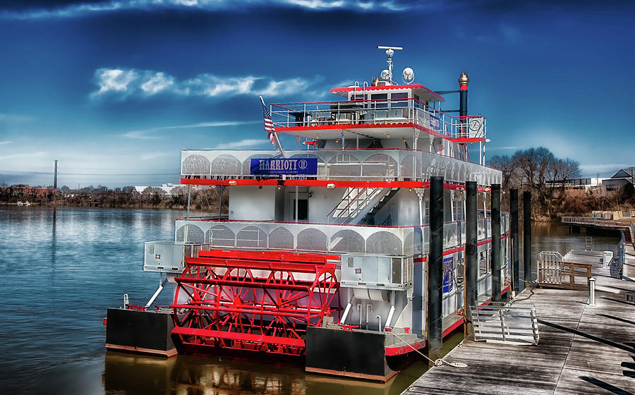 the-harriott-ii-riverboat-l-o-c.jpg