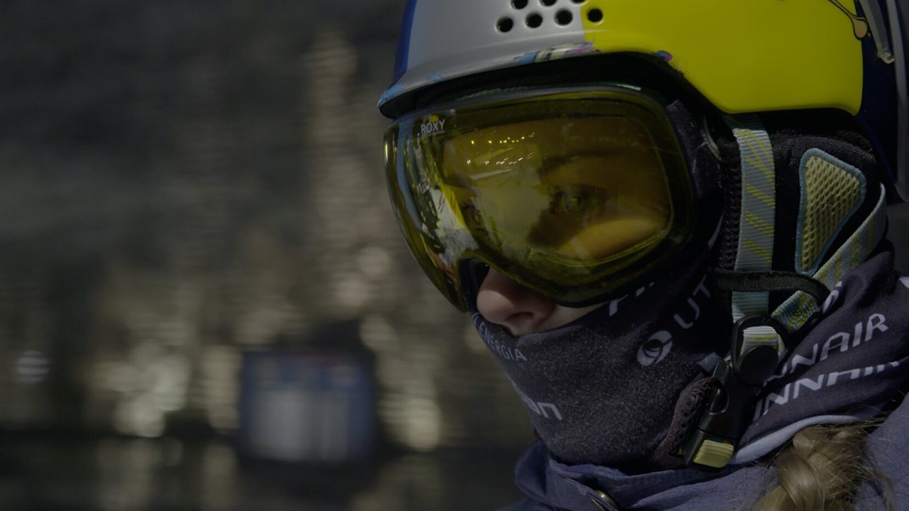 Closeup of a skier in ski helment and goggles
