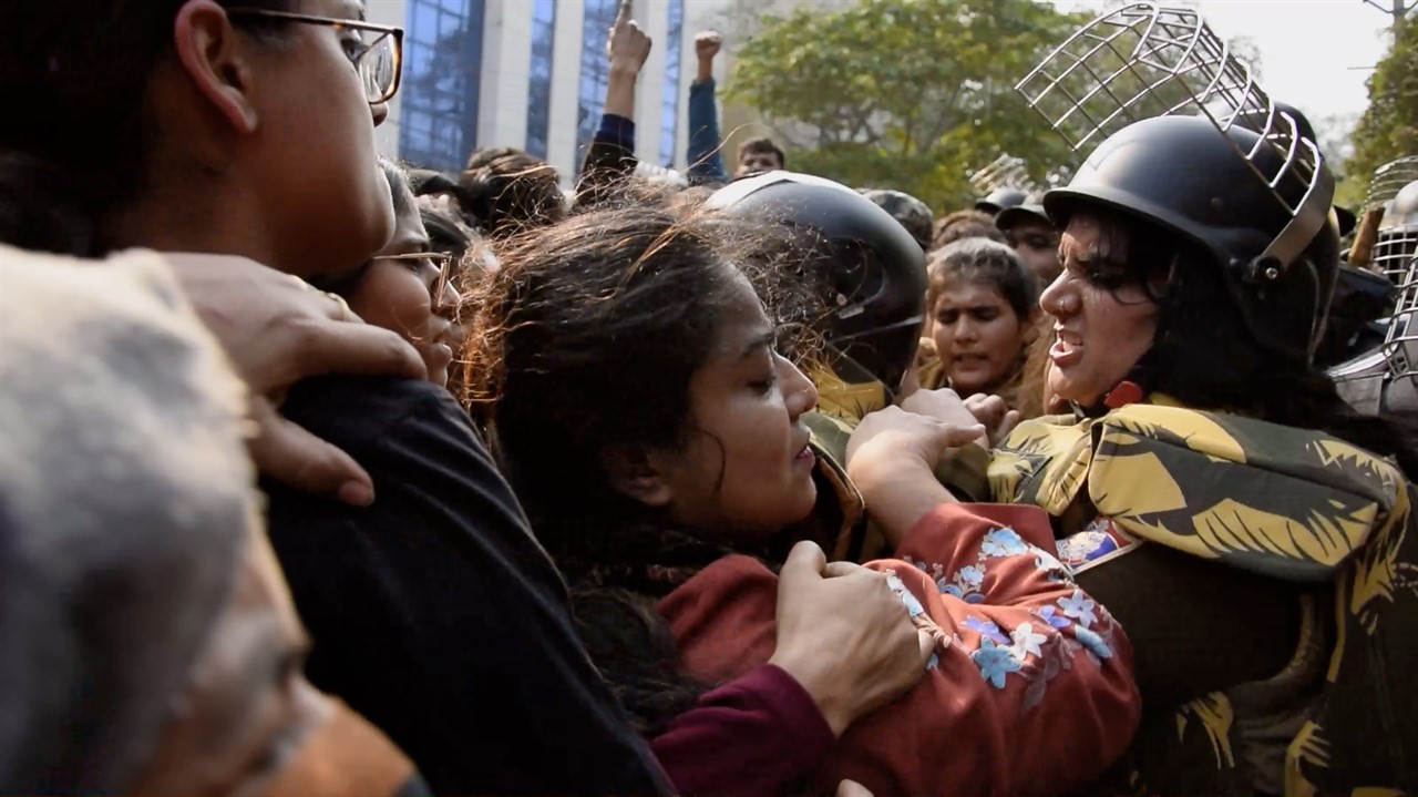 Protesters clasing with police