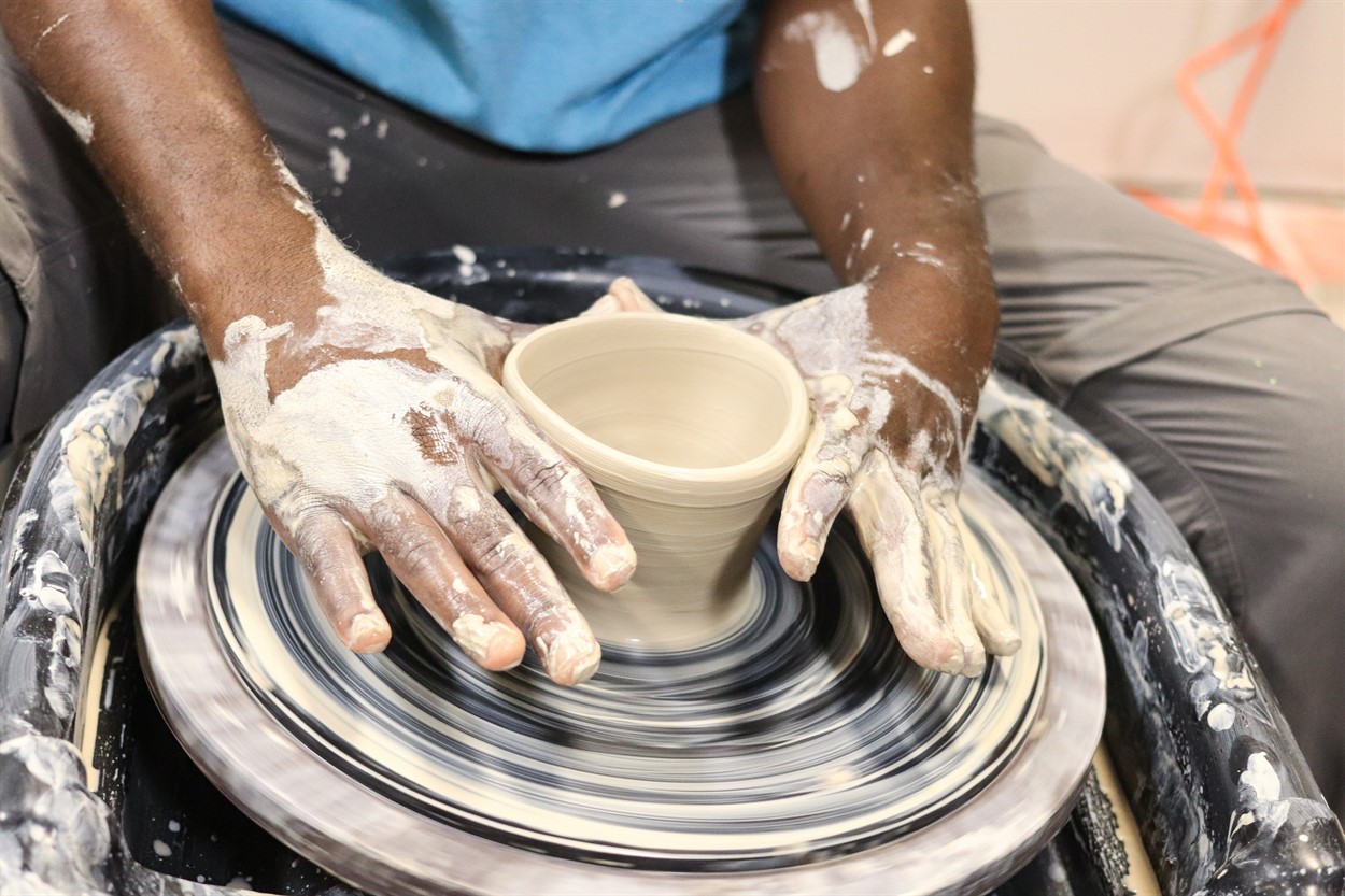 Salina Art Center - WHEEL-THROWING CERAMICS - Adult Beginners